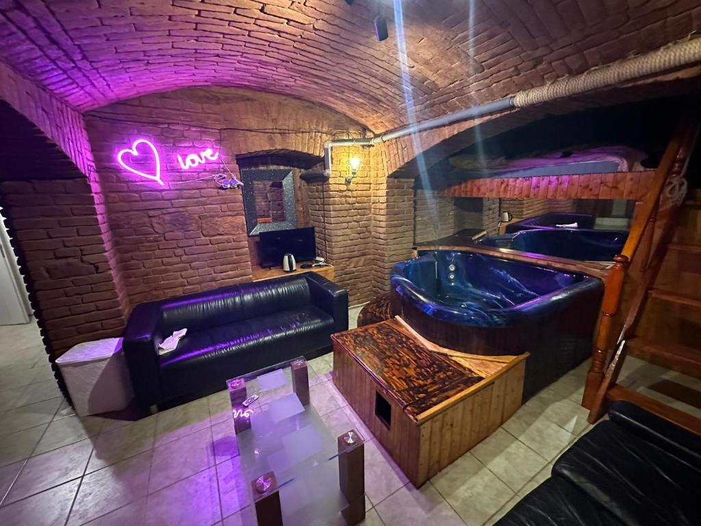Oasis-spa loft Praha 3 s Vířivkou